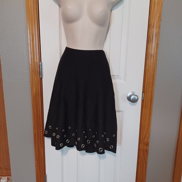 NWT Sioni Black Skirt with Grommets Size XL - Picture 4 of 5